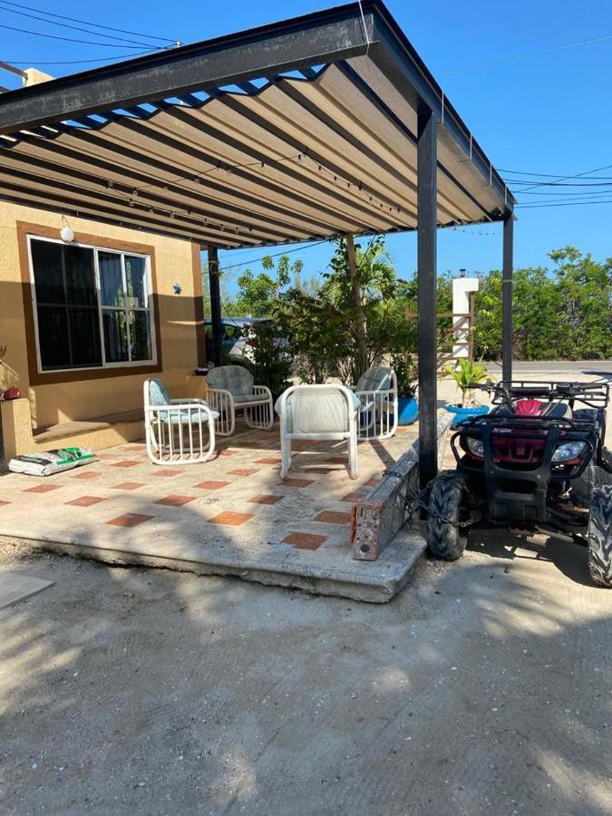 Casa Ibiza Celestun Villa Екстериор снимка