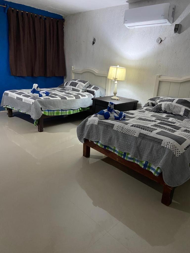 Casa Ibiza Celestun Villa Екстериор снимка