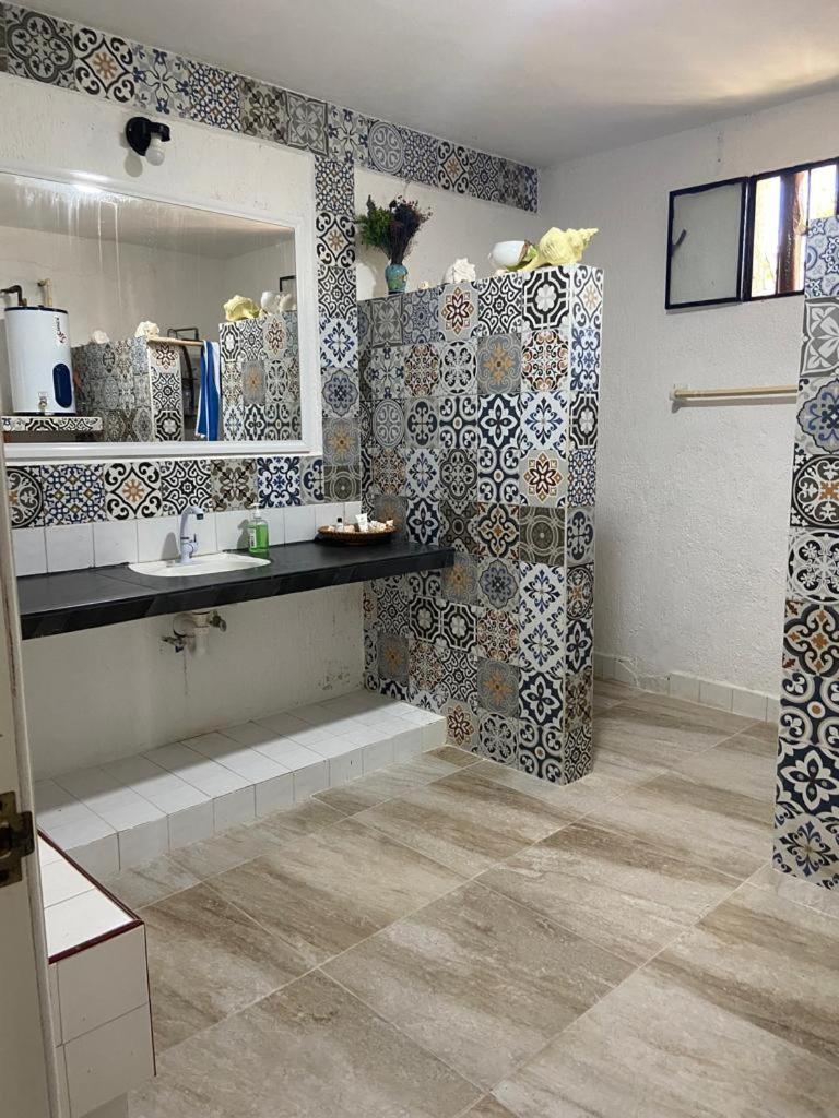 Casa Ibiza Celestun Villa Екстериор снимка